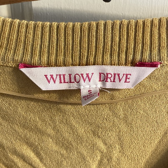 Size Small Macy’s Blue and Yellow Long Sleeve Sweater - Picture 2 of 5